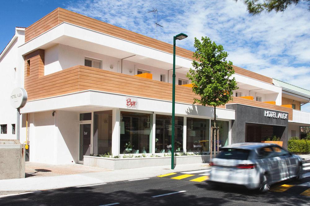 Hotel Alex Lignano Sabbiadoro Exterior photo
